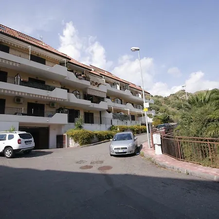 Estrella Do Mar Apartamento Letojanni